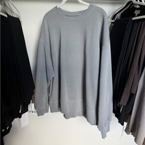 Aritzia Women Classic Crewneck Sweatshirt - GD Inland Grey — Size 3 / XL NWT